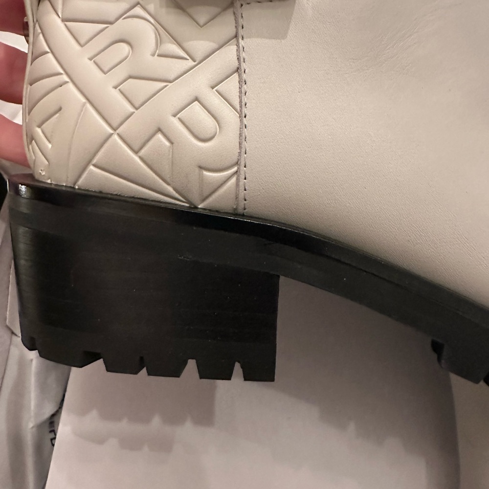 White Boots NIB ankle Karl Lagerfeld - Picture 4 of 9